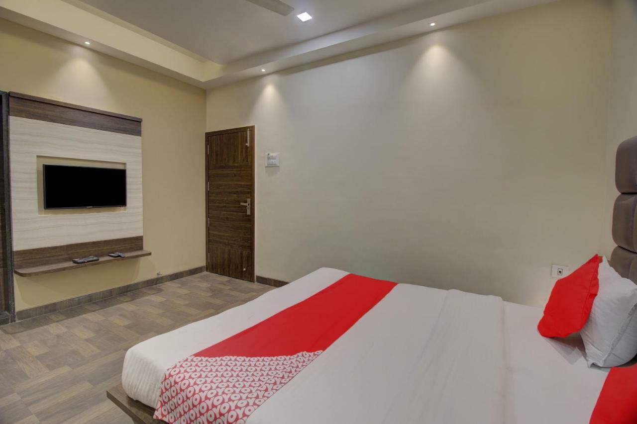 Oyo 35844 Hotel Lotus Residency Sangli Exterior photo